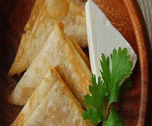   مصر اليوم - سمبوسك الجبن الذائب