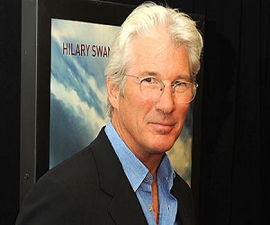 مصر اليوم - النجم الأميركي ريتشارد غير يُشارك في فيلم أوت أف مايند