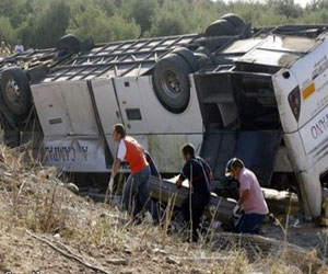   مصر اليوم - 20 جريحًا في انقلاب حافلة بشمال غرب باكستان