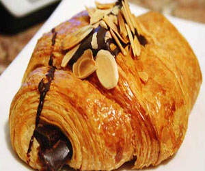   مصر اليوم - كرواسان بالقرفة والقشطة