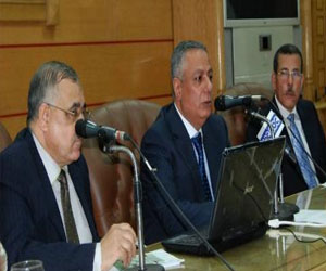   مصر اليوم - ابو النصر يكرم طلاب مسابقة أنتل للعلوم بالعالم العربى 2013