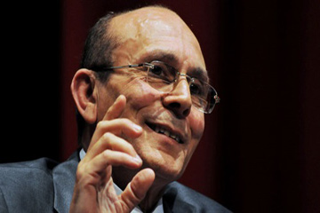   مصر اليوم - محمد صبحى يطلق حملة تبرعات شعبية لصالح متحف الفن الإسلامي