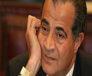 مصر اليوم - حريق ضخم بفيلا الوزير الأسبق علي مصيلحي