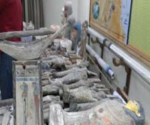   مصر اليوم - الآثار تؤكد أثرية 935 قطعة تم ضبطها في منزل أحد المواطنين