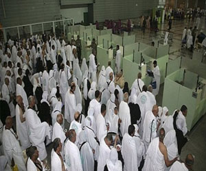 مصر اليوم - مصر للطيران تنقل أكثر من 90 ألف معتمر في يناير