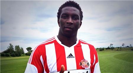   مصر اليوم - لاعب سندرلاند يصل إيطاليا للإنضمام لفيورنتينا