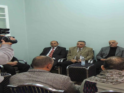   مصر اليوم - محافظ سوهاج يقدم واجب العزاء في الشهيد محمد السعيد