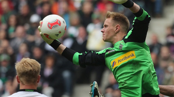   مصر اليوم - برشلونة يضم شتيجن حتى عام 2019