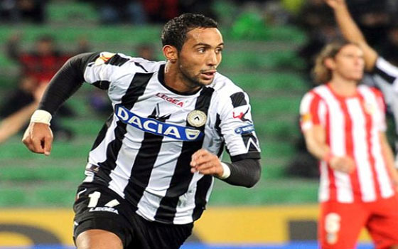   مصر اليوم - بنعطية ينفى ما ذُكر عن ندمه من عدم اللّعب للجزائر