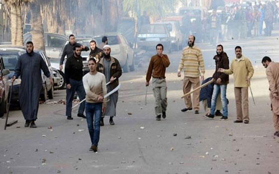   مصر اليوم - جنايات القاهرة تعقد أولى جلساتها لمحاكمة 27 موقوفًا بتهمة الإرهاب والتكفير