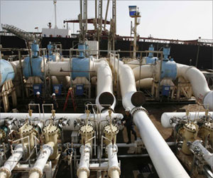   مصر اليوم - العراق يبدأ ضخ النفط الخام من حقل بدرة في الكوت