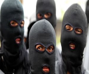 مصر اليوم - خطف صحفيين روسيين وتعرضهما للضرب المبرح فى أوكرانيا