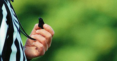   مصر اليوم - حكم تونسى يلجأ للقضاء بعد الاعتداء عليه في مباراة الدرجة الثانية