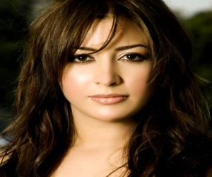   مصر اليوم - جنّات تنفي إساءتها للإعلاميين في مهرجان سوق واقف