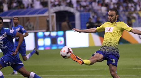   مصر اليوم - رئيس الهلال يخرج عقب خسارة الكأس بدون تعليق