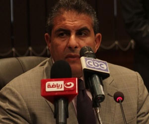   مصر اليوم - الرياضة المصرية ترسل قانون شغب الملاعب للوزراء