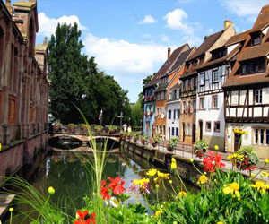 مصر اليوم - كولمار الفرنسية: مدينة القنوات والجسور والمشاهير