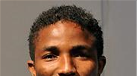   مصر اليوم - عجمان ينجح في التعاقد مع مهاجم الأفيال