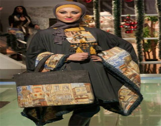   مصر اليوم - صممّتُ أزيّاء وحقائّب من أفيشات الأفلام القديّمة