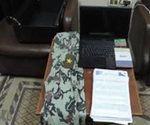 مصر اليوم - ضبط ملابس عسكريَّة في منزل قيادي إخواني في الإسكندرية