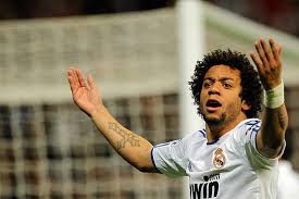   مصر اليوم - مارسيلو : من العار أن يطرد الحكم رونالدو