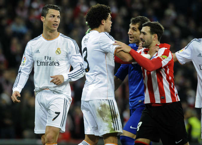   مصر اليوم - مارسيلو  وتشابي طرد كريستيانو رونالدو مبالغ فيه