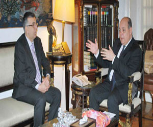   مصر اليوم - وزير الثقافة يلتقي بنظيره الكردستانى ويهنئه بالدستور الجديد