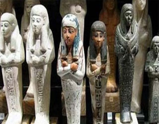   مصر اليوم - وزارة الآثار تنجح في استعادة 139 قطعة أثرية معروضة للبيع