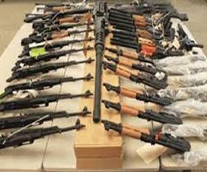   مصر اليوم - الأمن يضبط 3 من السجناء الهاربين و60 قطعة سلاح ناريّ