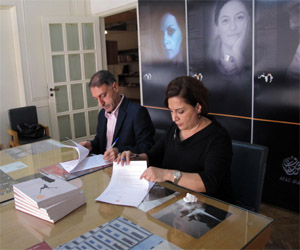 مصر اليوم - آفاق تطلق برنامجًا عربيًا لكتابة الرواية بالشراكة مع نجوى بركات