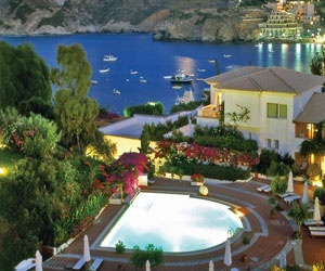 مصر اليوم - روعة الجزر اليونانية ورفاهية الحياة في منتجعات جزيرة كريت