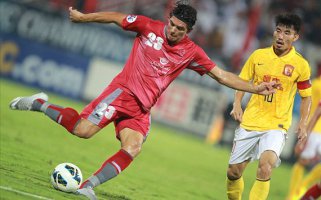   مصر اليوم - لخويا القطري يواصل صدارته بثلاثية في الغرافة