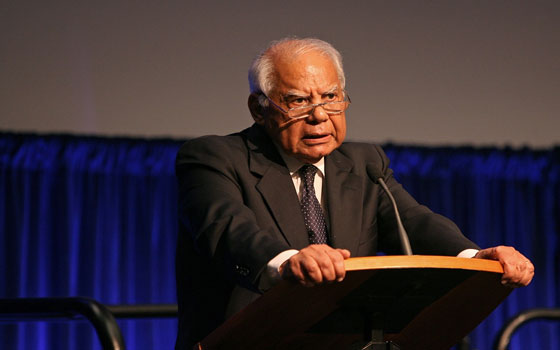   مصر اليوم - الببلاوي في السعوديَّة اليوم الثلاثاء لمناقشة عدد من المشروعات والاتفاقيات الثنائية