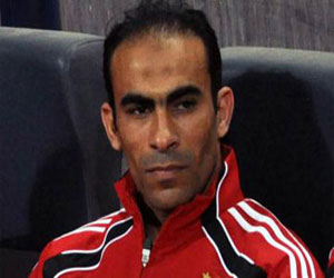   مصر اليوم - عبد الحفيظ ينفي توقيع عقوبات مالية على لاعبي الأهلي