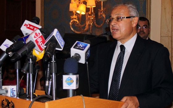   مصر اليوم - نقابة السياحيين تلتقي زعزوع 25 فبراير لبحث إنشاء صندوق دعم العاملين في السياحة