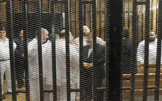   مصر اليوم - إحالة مرسي و 191 متهمًا من الإخوان للجنايات في أحداث بورسعيد