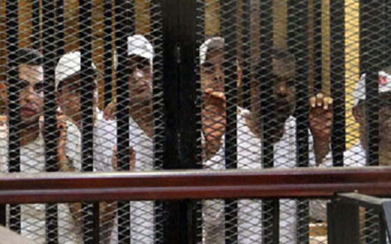   مصر اليوم - تجديد حبس 141 شخصًا اتهموا بقتل 24 مواطنًا وإصابة 90 آخرين خلال احتفالات أكتوبر