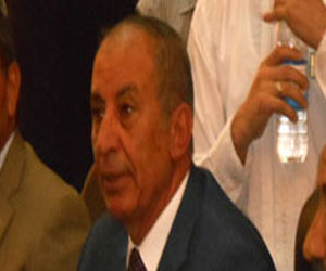   مصر اليوم - محافظ البحر الأحمّر يعتمد نتائح الشهادتيّن الابتدائيّة والاعداديّة