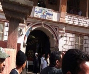   مصر اليوم - 3 أشخاصٍ يستولون على أرّض مسيحّي في سوهاج