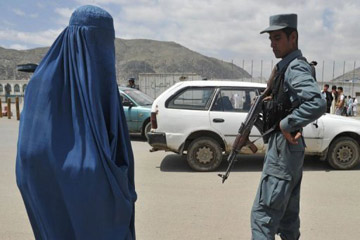   مصر اليوم - البرلمان الافغاني يقر قانونا يسمح بممارسة العنف ضد المرأة