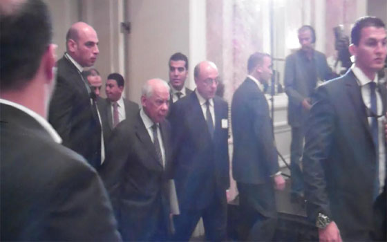   مصر اليوم - الحكومة تؤكّد أن زيارة الببلاوي إلى السعودية سياسيّة في الأساس