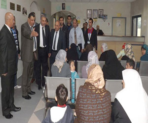   مصر اليوم - المخللاتي يزور المستشفى الميداني الاردني غزة