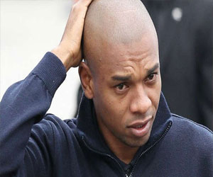   مصر اليوم - شكوك حول لحاق فرناندينيو لاعب سيتي في مواجهة برشلونة