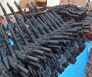   مصر اليوم - قوات الأمن تضبط93 قطعة سلاح ناري بدون ترخيص و10 بؤر إجرامية