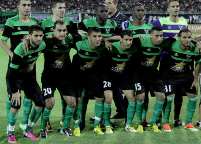   مصر اليوم - فريق جزائري يلعب مباراتين في يوم واحد