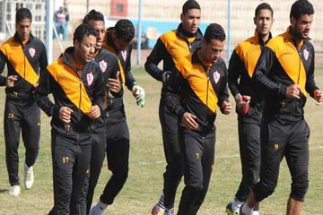   مصر اليوم - الزمالك يؤدي مرانه الرئيسى استعدادا للقاء بطل النيجر