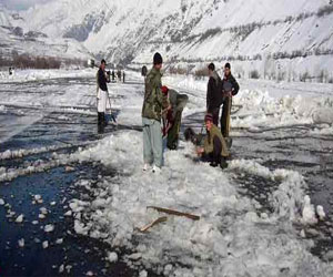   مصر اليوم - مقتل 18 شخصًا إثر انهيار جليدي شمال باكستان