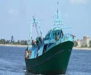 مصر اليوم - للمرة الثَّانية في 24 ساعة ضبط 3 مراكب صيد في محميَّات الغردقة