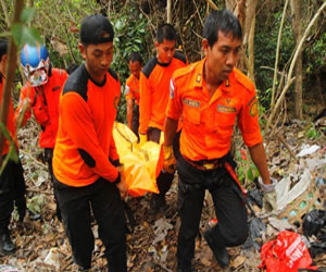   مصر اليوم - مصرع أربعة طلاب إندونيسيين في انقلاب شاحنة