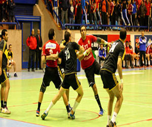   مصر اليوم - الألتراس يشعل مباراة الأهلي وسكر الحوامدية لكرة اليد